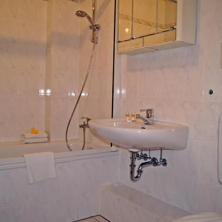 21109 Apartment